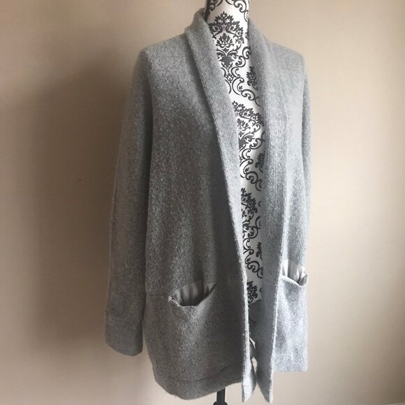Ann Taylor LOFT Boucle Knit Pocket Cardigan Sweater - Gray - Large - Picture 3 of 6